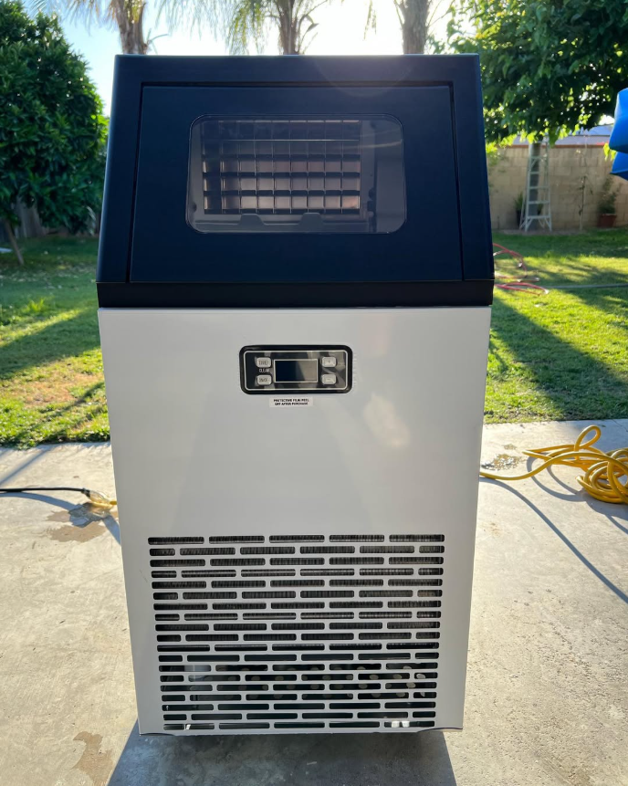 Commercial ice maker